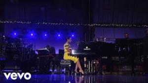 Zamob Alicia Keys - Try Sleeping With A Broken Heart (Live on Letterman)