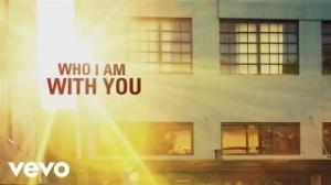 Zamob Chris Young - Who I Am With You (Lyric Video)