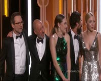 Zamob Mr Robot Wins Best TV Series - Drama at the 2016 Golden Globes