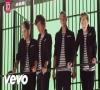 Zamob One Direction - Kiss You (Behind The Scenes)