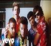Zamob One Direction - Kiss You (Official)
