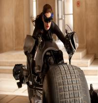 Zamob Anne Hathaway as Catwoman