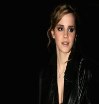 Zamob Emma Watson in Black Coat