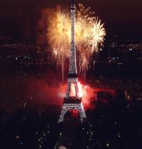 Waptrick Fireworks at Eiffel Tower