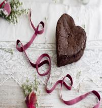 Zamob Heart Ribbon Cake