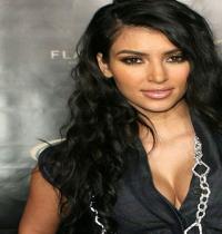 Zamob Kim Kardashian In Invitation