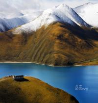 Zamob Yamdrok Lake Tibet
